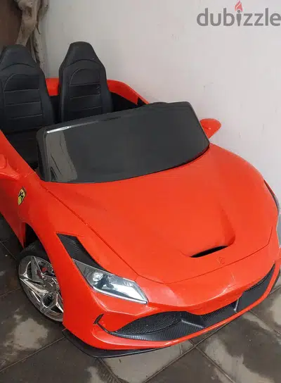 electric car   سيارة كهربائية