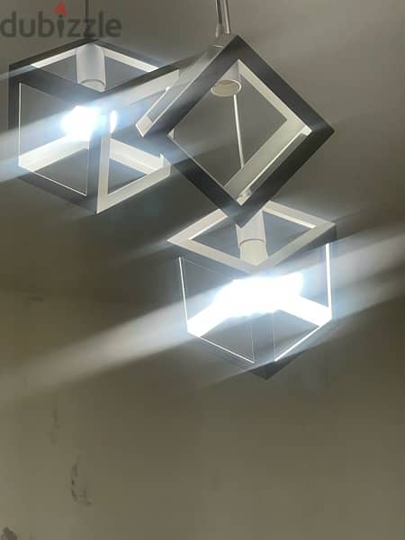 Chandelier 0