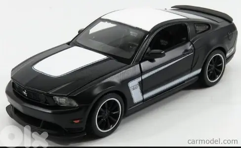 Ford Mustang Boss 302 diecast car model 1:24.