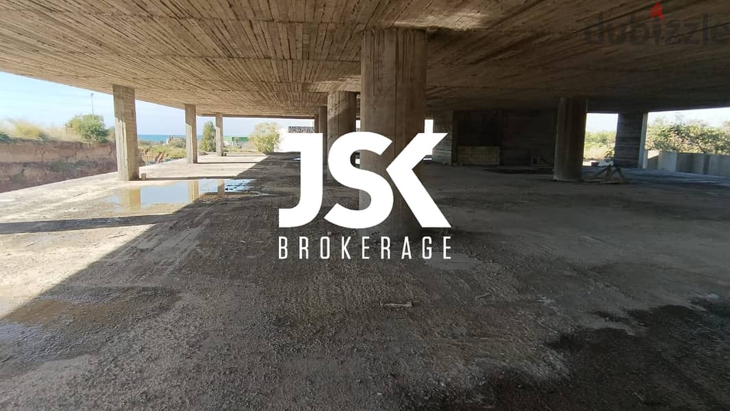 L13990-Showroom For Rent In Chekka-Tripoli 0