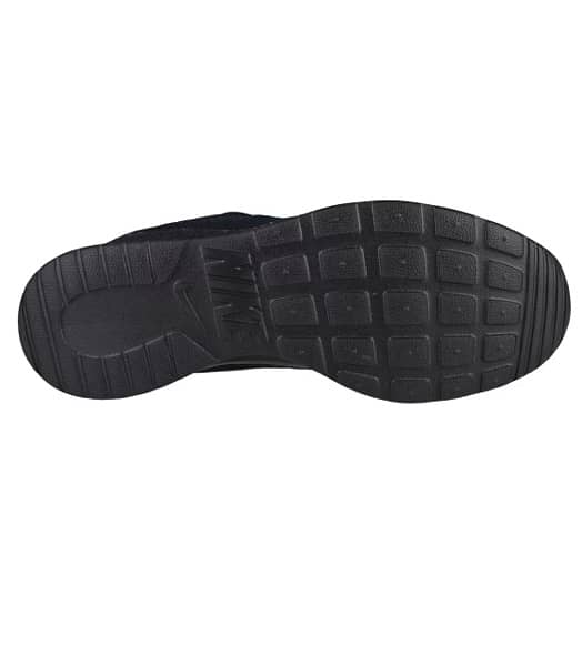 Nike Tanjun. 4