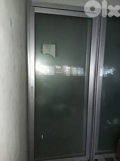 أبواب المنيوم وزجاج جاهز السعر الخاص /$50 المتر