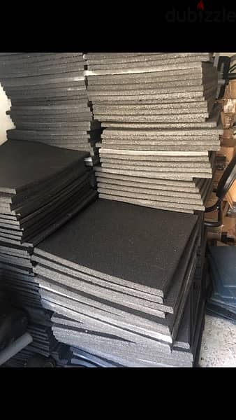 gym flooring new best quality we have also all sports equipment 3