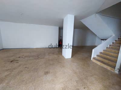 185 SQM Prime Location Warehouse in New Rawda, Metn