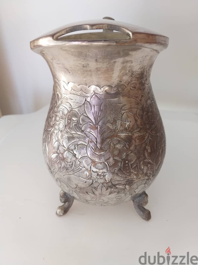 Vintage Pot 3