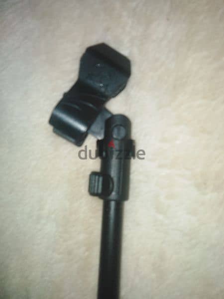 Microphone with Onstage Stand and long hercules cable 0