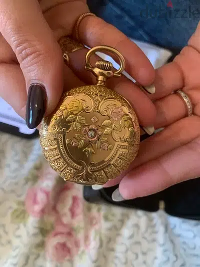 handy watch ( antique ) rare and unique