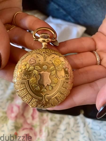 handy watch ( antique ) rare and unique 1