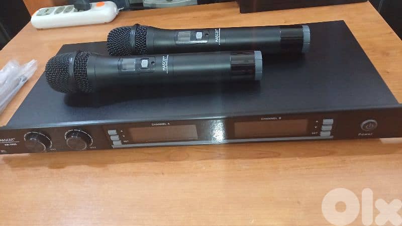 mascot 2 mic wireless new in box 7