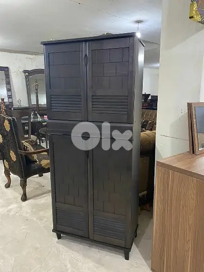 شفنيرة احذية طابقين شغل برا كتير نظيفة