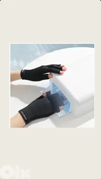 UV proof gloves for manicure