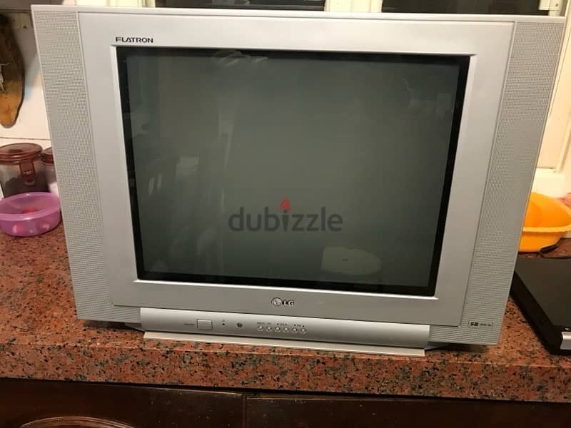 Television LG + table stand 1