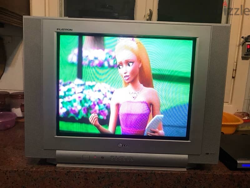 Television LG + table stand 2