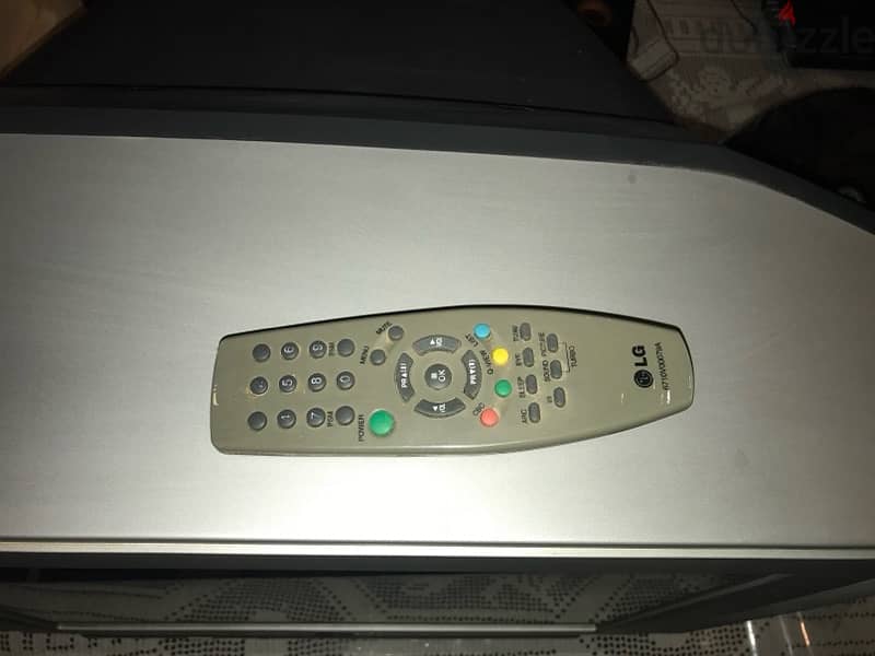 Television LG + table stand 8