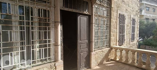 L14110-Old House for Rent in Jbeil