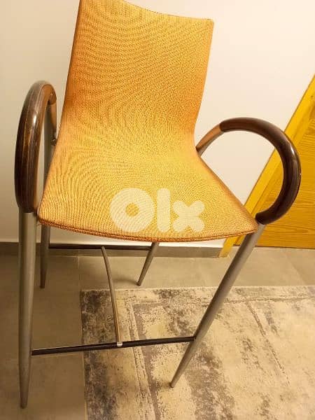 high chairs 15$ per item ( Quantity 4) 2
