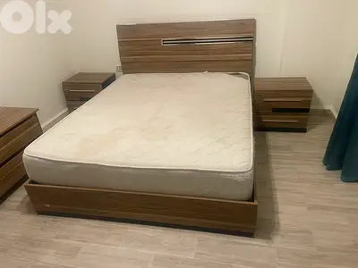 تخت مجوز مع كمود صغار اتنين شغل استقبال تركي