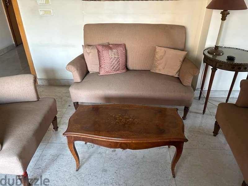sofas and 2 chairs 0