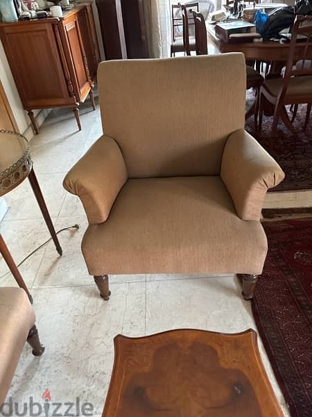 sofas and 2 chairs 2