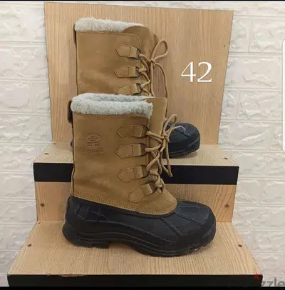 Male boots size 42