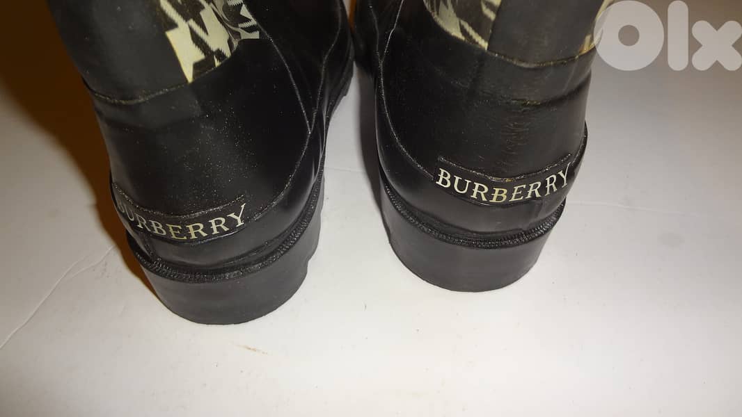 Burberry style rain boot rarely used size 38 2