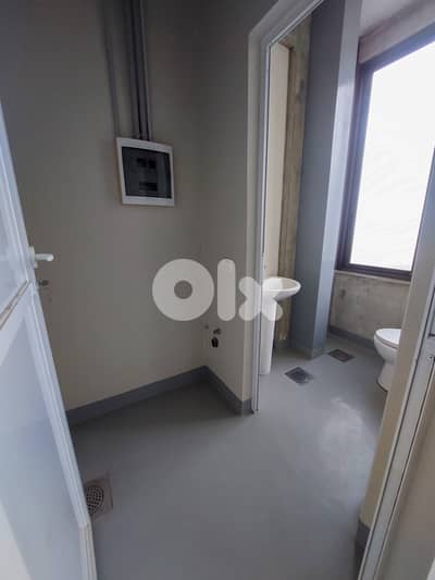 100 SQM Industrial Shop in Mazraat Yachouh, Metn