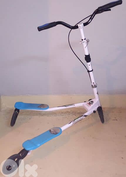 Bleu Scooter Speeder New (Not Used) 0