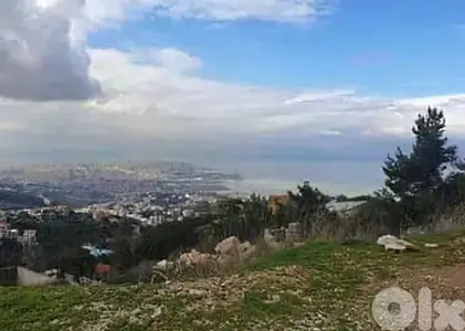LAND IN RABWEH SEA VIEW 30/90 NO SLOP