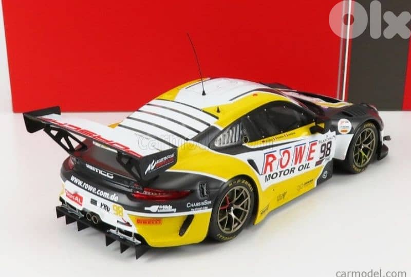 Porsche GT3 R (ROWE 2019) diecast car model 1;18 4