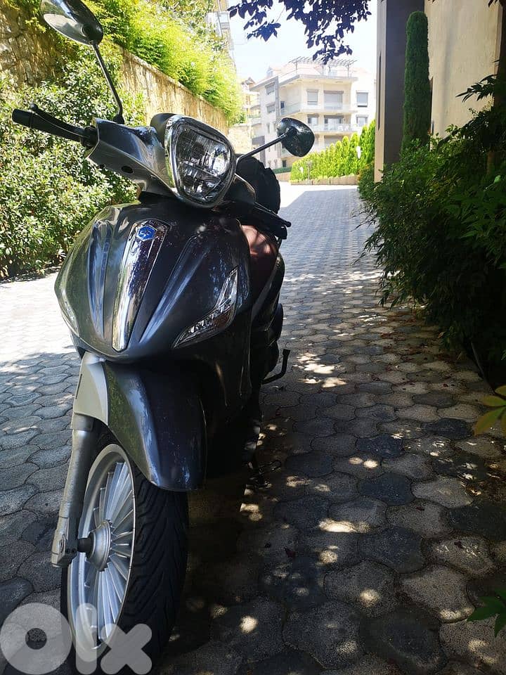 Piaggio Beverly 300cc 1