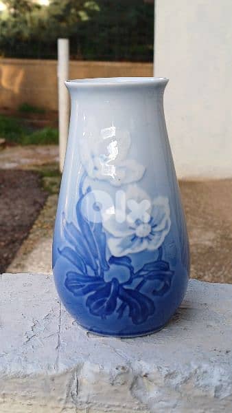 antique 0