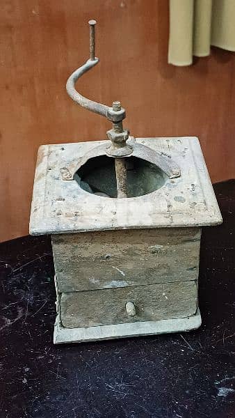 antique 0
