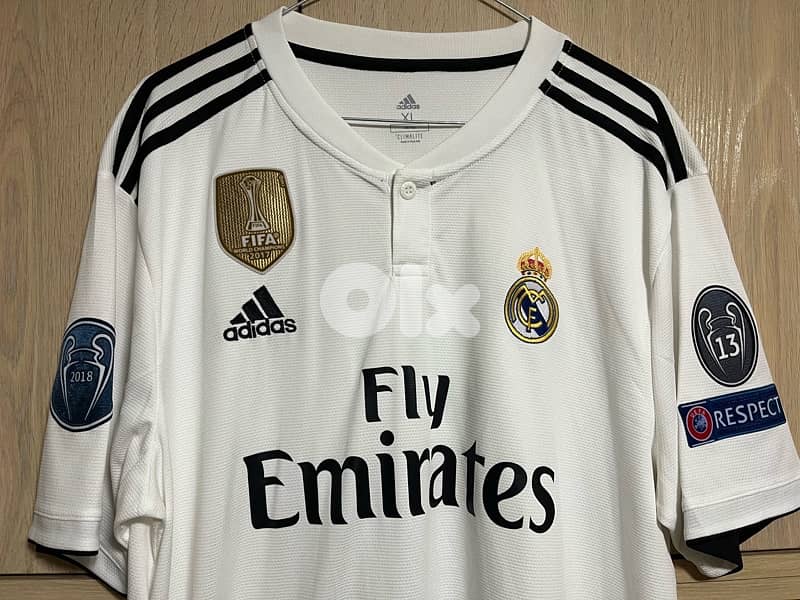 Real Madrid zineddine zidane special edition adidas full badge jersey 0