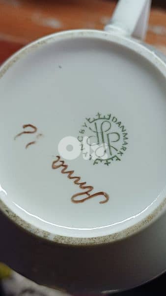 antique 6