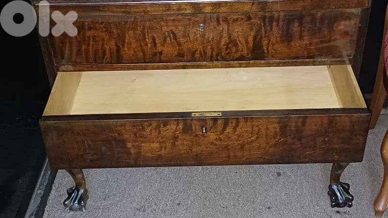 antique 3