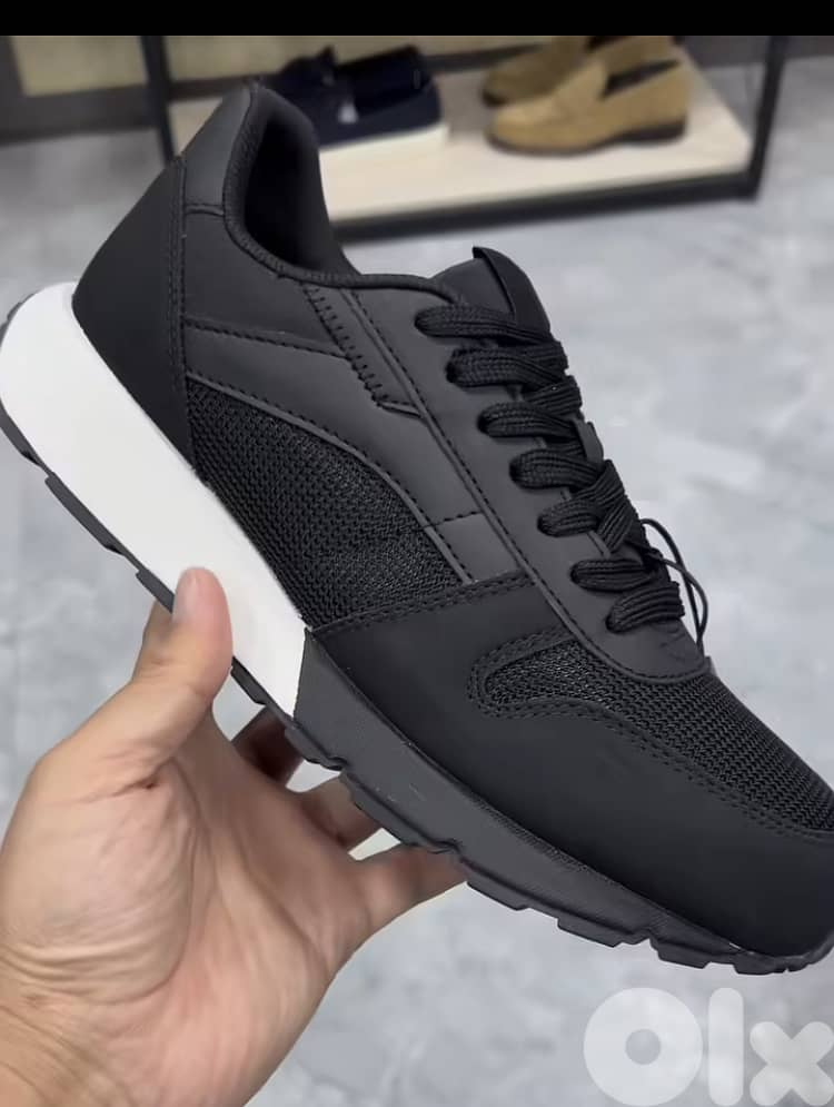 ZARA Original Running Sneakers 41 4