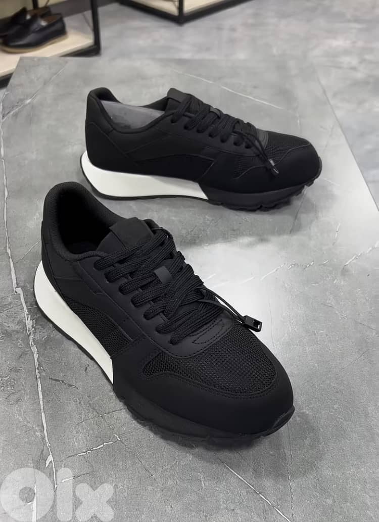 ZARA Original Running Sneakers 41 1