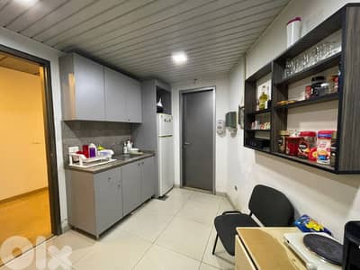 L14346-An Open Space Shop for Rent In Mansourieh