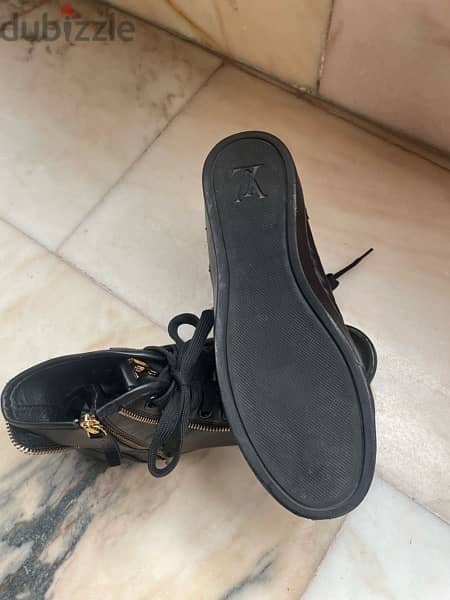 Louis Vuitton 5
