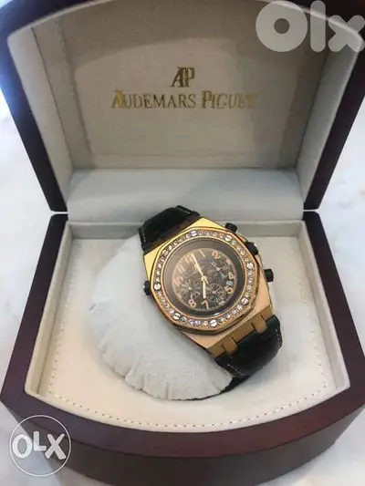 للبيع ساعة AP (Limited)