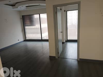 65 Sqm | Shop For Rent in Verdun
