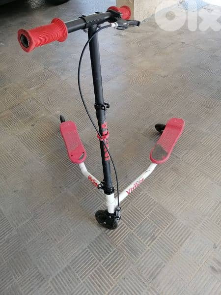 scooter in good condition 2