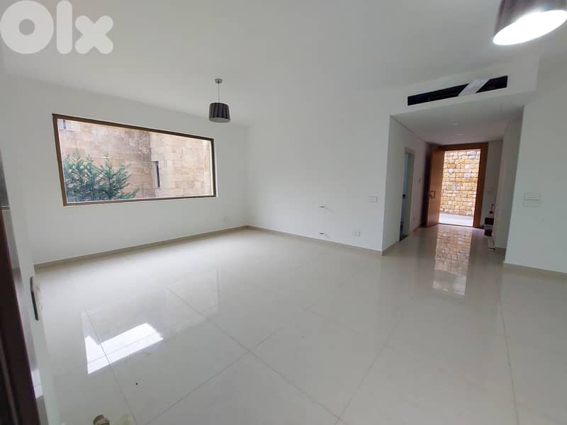 PAYMENT FACILITIES - 400 SQM New Villa in Aoukar with View & Terrace 0