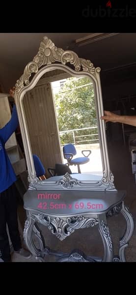 Console and mirror set 0