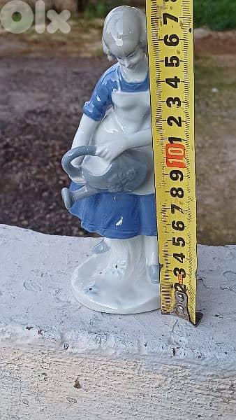 antique 8