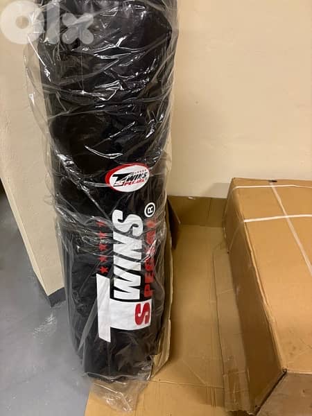 Twins special 120 cm boxing bag 0