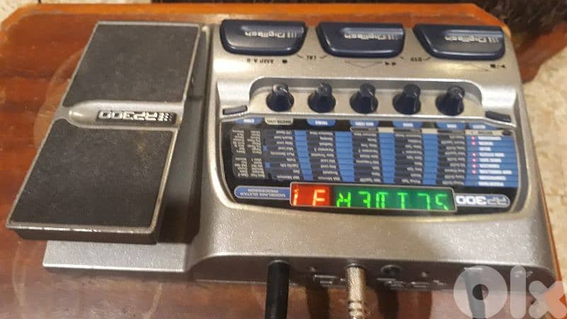 Digitech RP300 Modeling Guitar Processor effects & rythms  still new 3