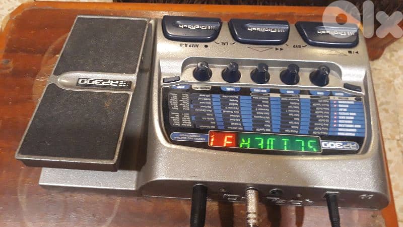 Digitech RP300 Modeling Guitar Processor effects & rythms  still new 4