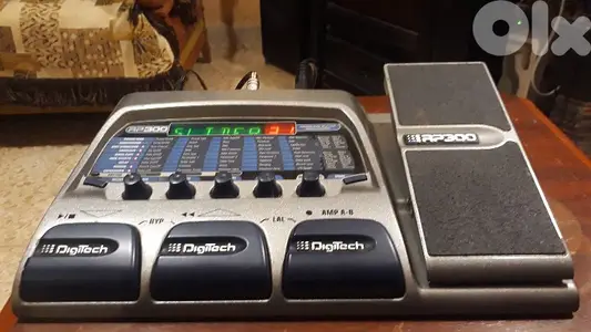 Digitech RP300 Modeling Guitar Processor effects & rythms  still new