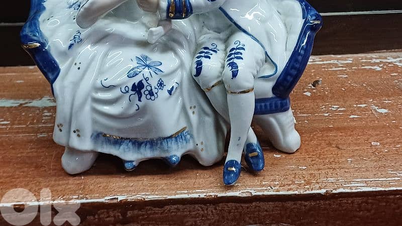 antique 7